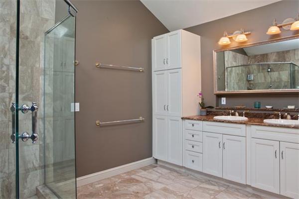 9 Merrall Road Dedham, MA 02026 - Photo 10 of 13 Gallery Image 10