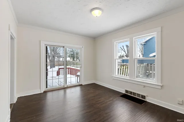 $220,000 | 137 Bank Street, Elkhart, IN 46516