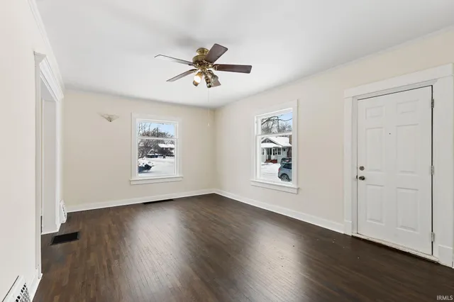 $220,000 | 137 Bank Street, Elkhart, IN 46516