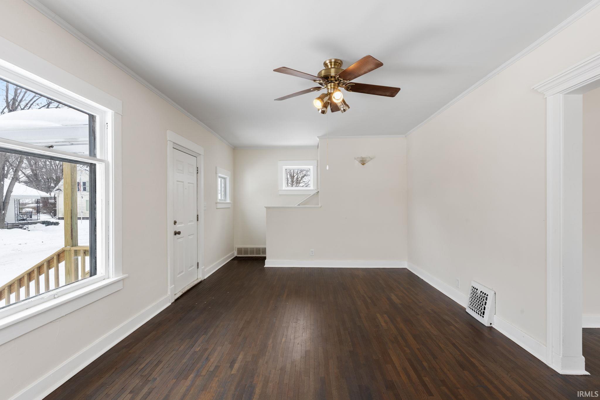 137 Bank Street Elkhart, IN 46516 - Photo 8 of 36