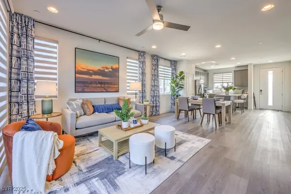 $2,706 | 9446 Venus Point, Las Vegas, NV 89178