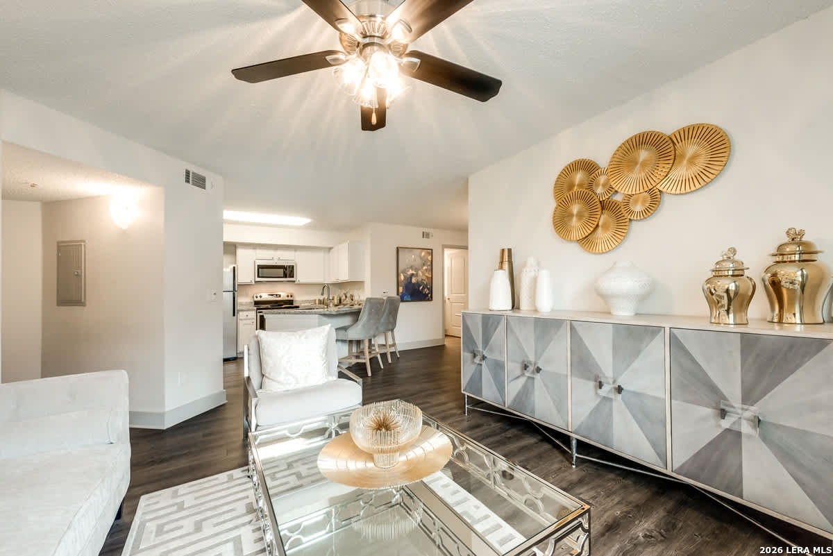 901 Farm To Market 517 Rd W, Unit 422 Dickinson, TX 77539 - Photo 22 of 25