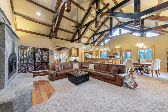 $1,980,000 | 14070 Alder Creek Road, Truckee, CA 96161