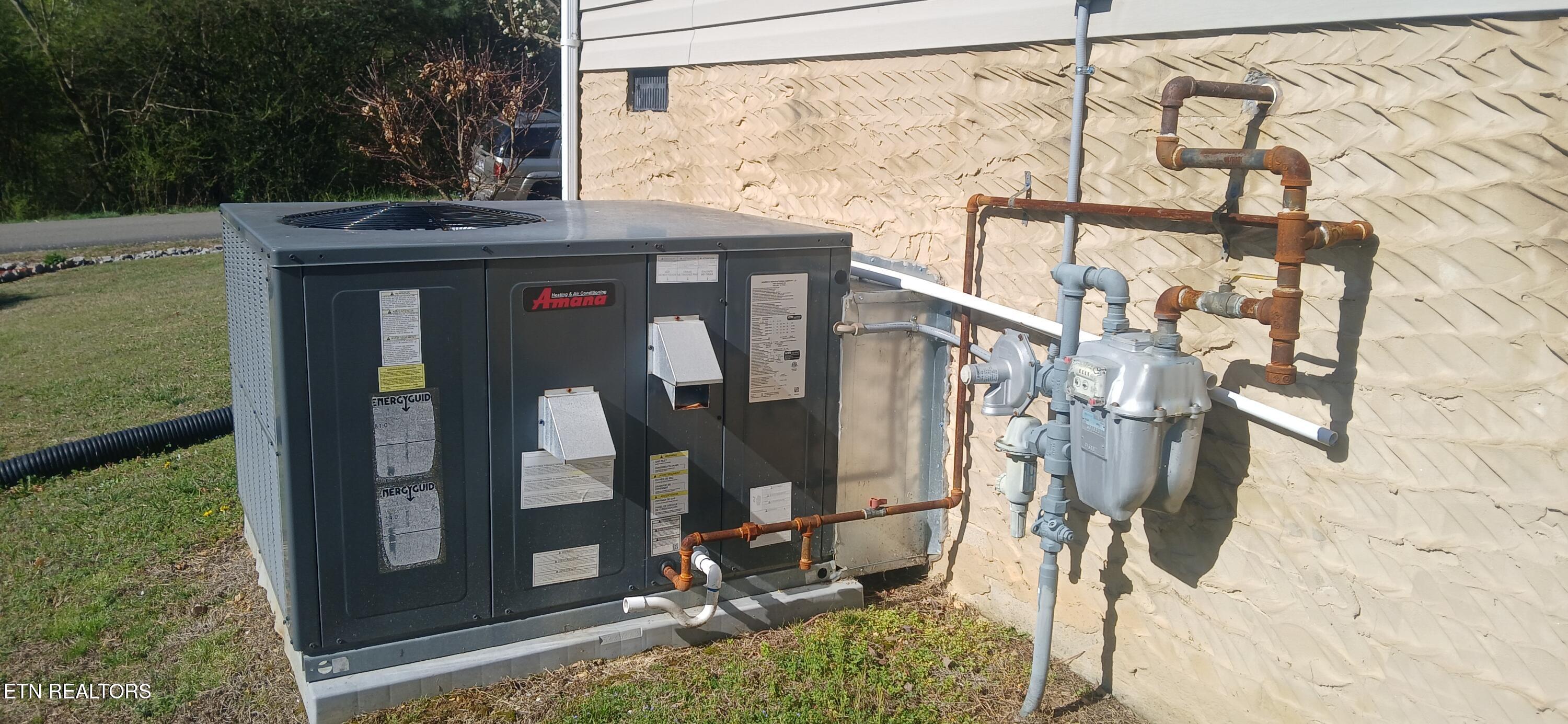 138 County Road 151 Riceville, TN 37370 - Photo 8 of 19 Heat & Air