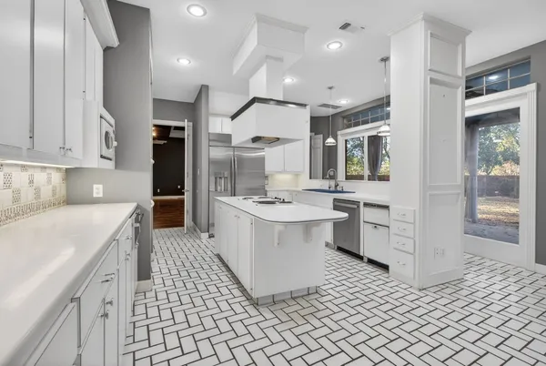 $499,900 | 901 Longmire Road, Unit 54, Conroe, TX 77304