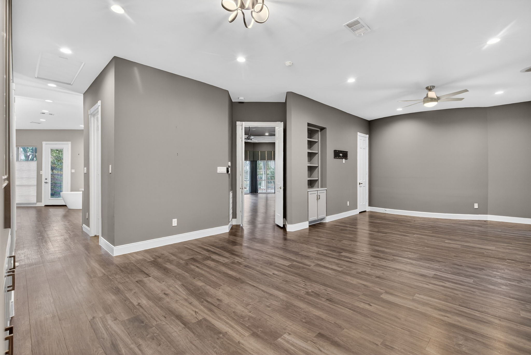 901 Longmire Road, Unit 54 Conroe, TX 77304 - Photo 27 of 48