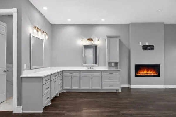 $499,900 | 901 Longmire Road, Unit 54, Conroe, TX 77304