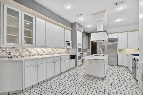 $499,900 | 901 Longmire Road, Unit 54, Conroe, TX 77304