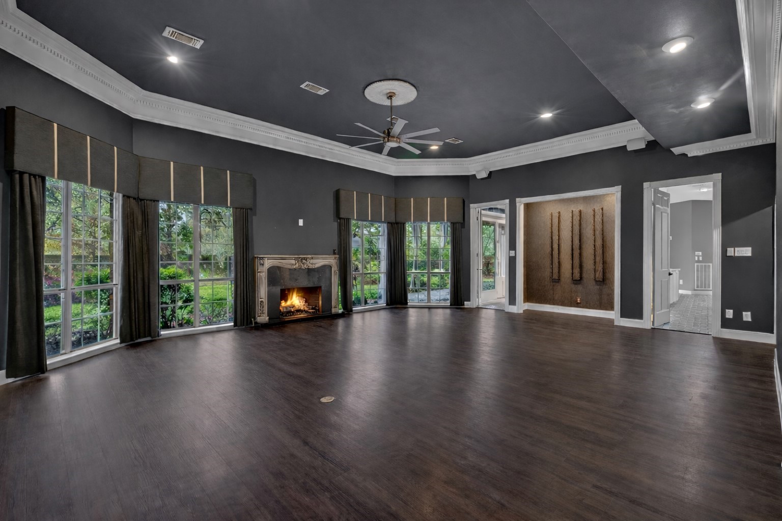 901 Longmire Road, Unit 54 Conroe, TX 77304 - Photo 5 of 48