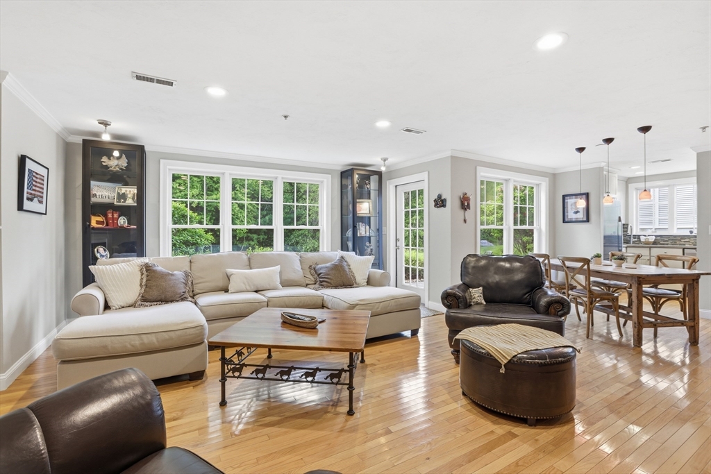 21 Sandstone Road, Unit 21 Westford, MA 01886 - Photo 6 of 41