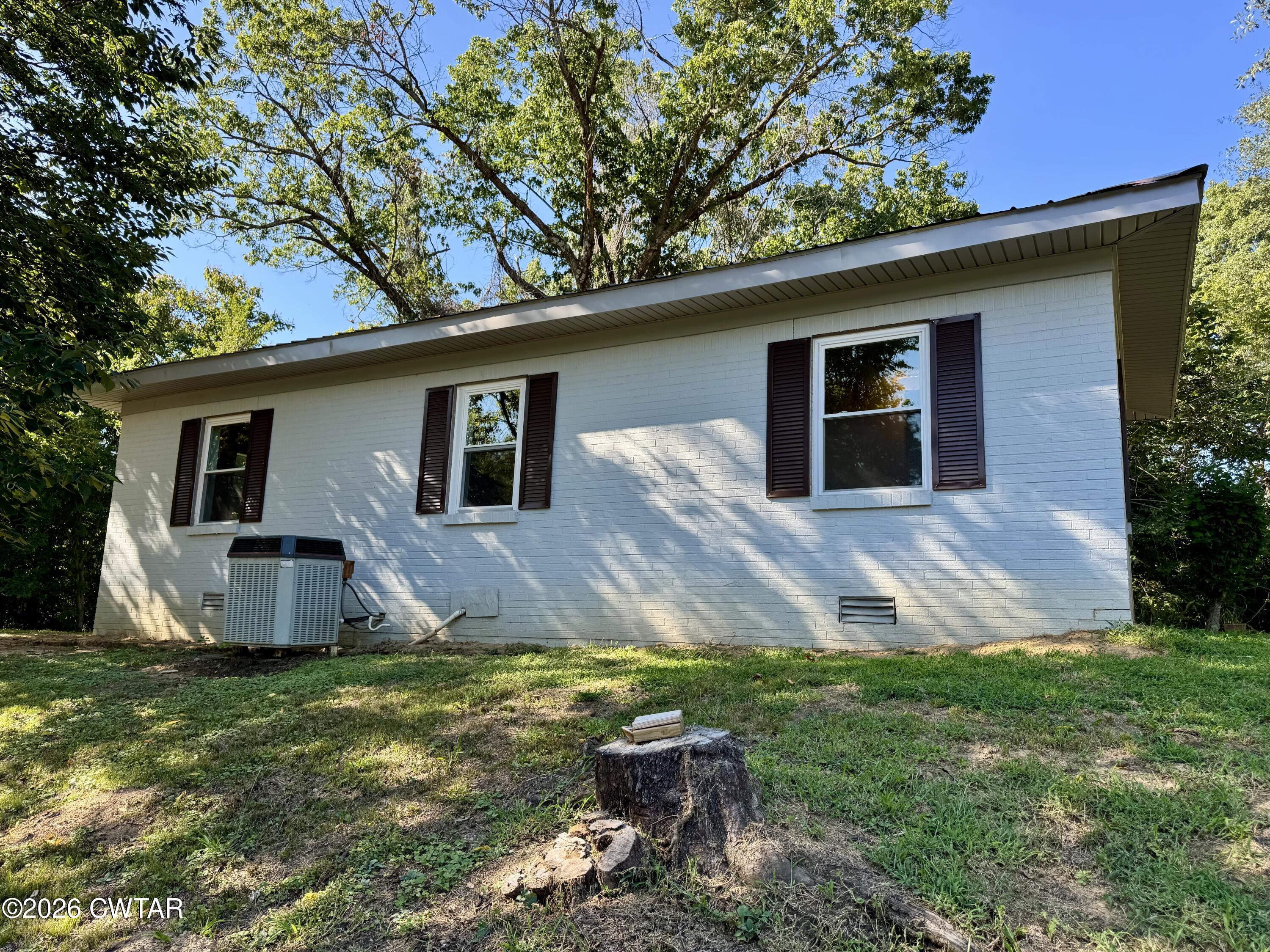 353 Simpson Road Dyersburg, TN 38024 - Photo 6 of 27 IMG_3641