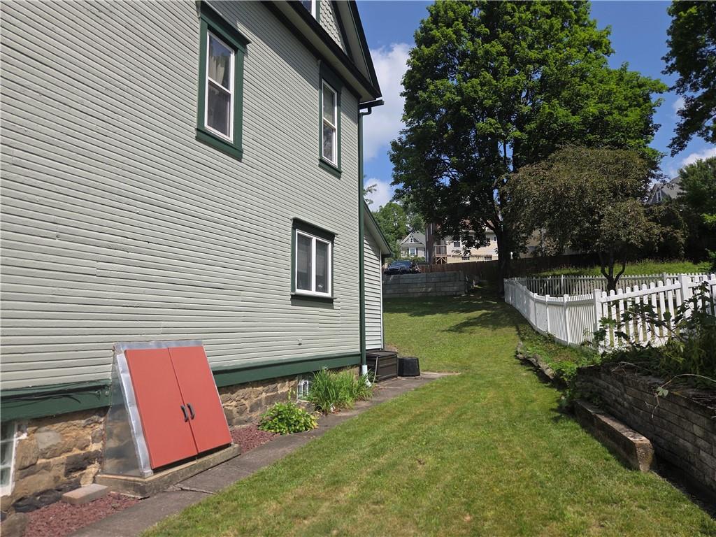534 East Pearl Street Butler, PA 16001 - Photo 28 of 36