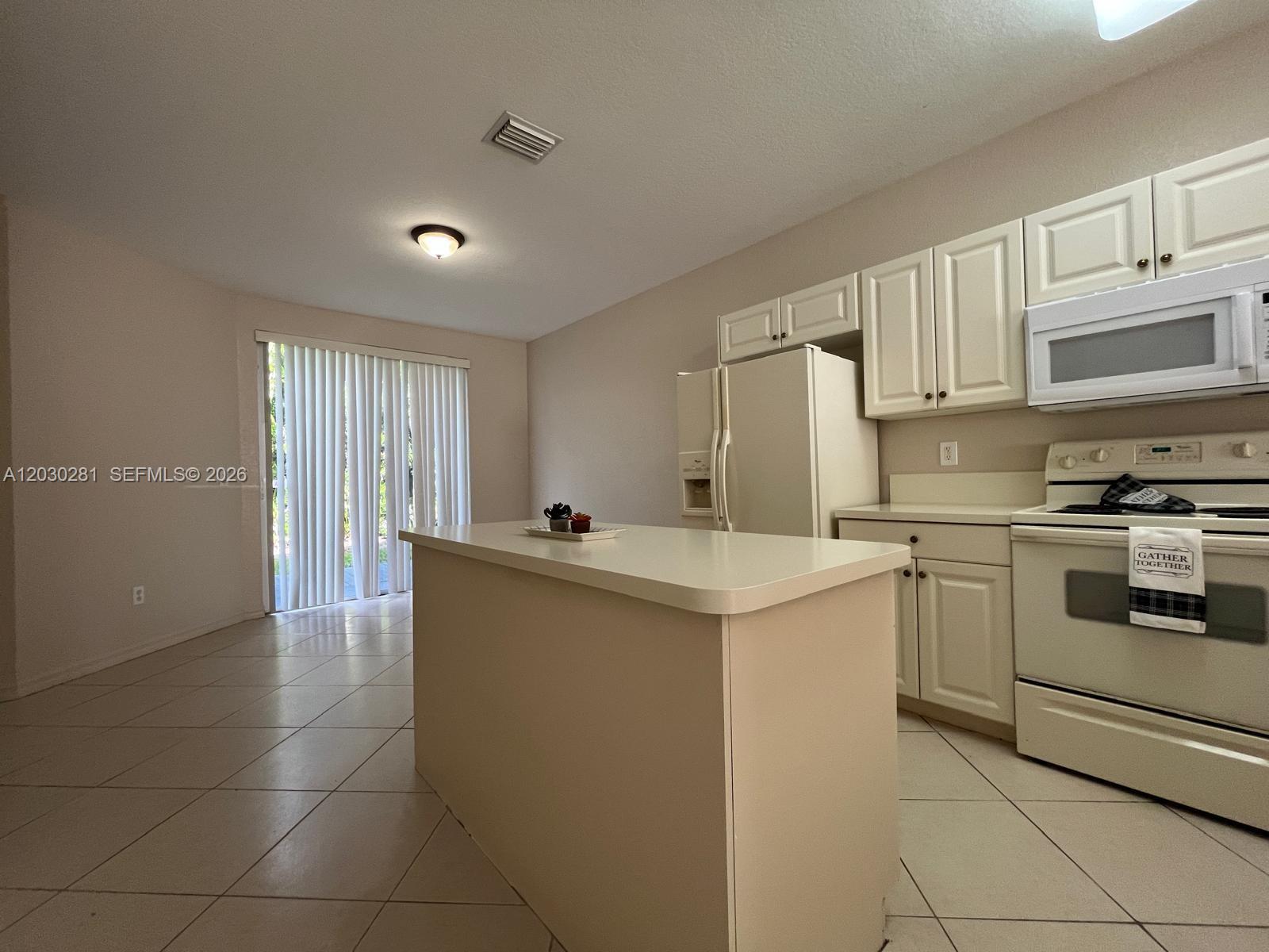 1932 Alamanda Way, Unit 1932 Riviera Beach, FL 33404 - Photo 2 of 17