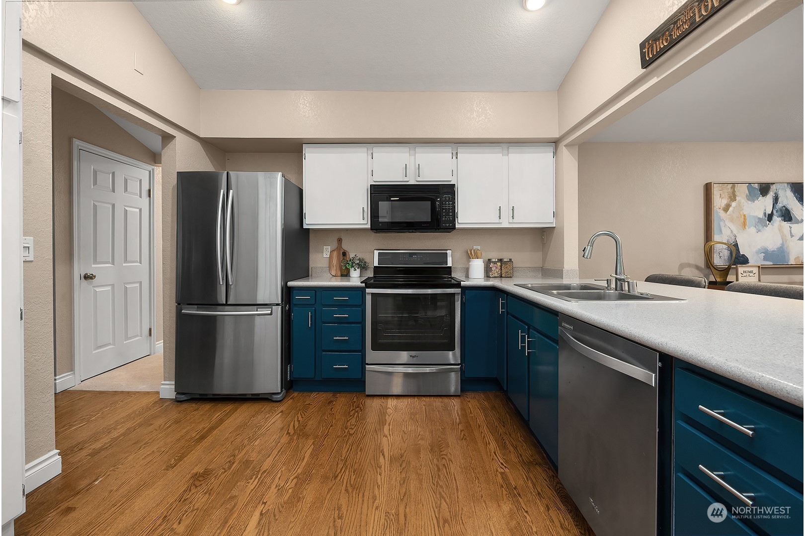 216 215th Street Southeast Bothell, WA 98021 - Photo 7 of 40