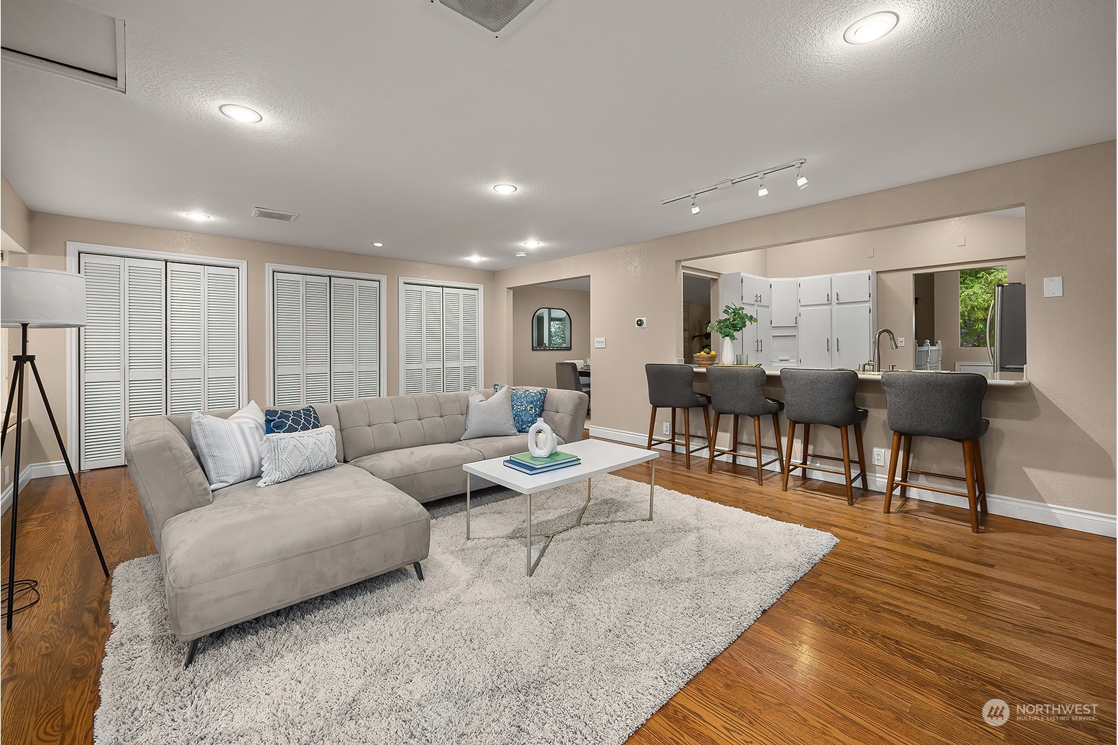 216 215th Street Southeast Bothell, WA 98021 - Photo 10 of 40