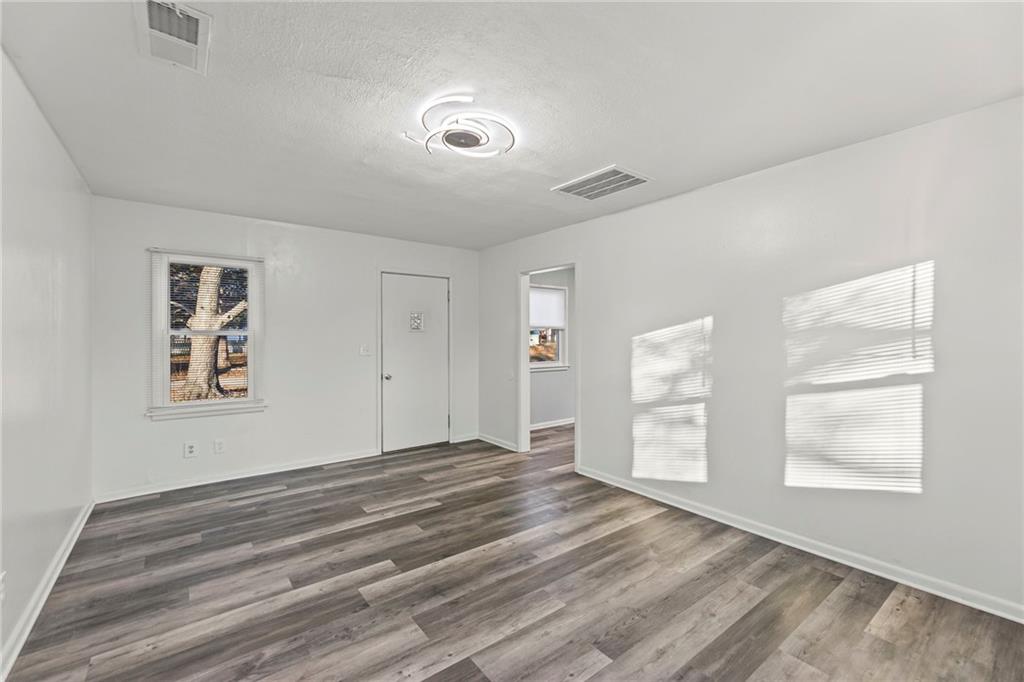 909 South Maple Street Ottawa, KS 66067 - Photo 14 of 23