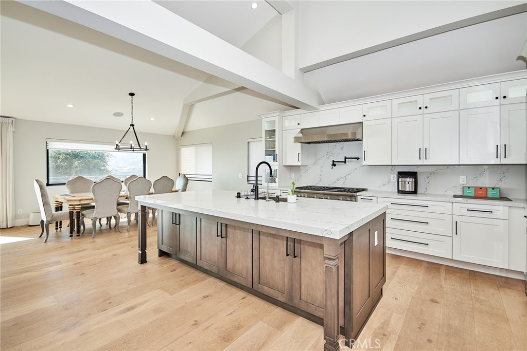 243 Notteargenta Road Pacific Palisades, CA 90272 - Photo 21 of 56