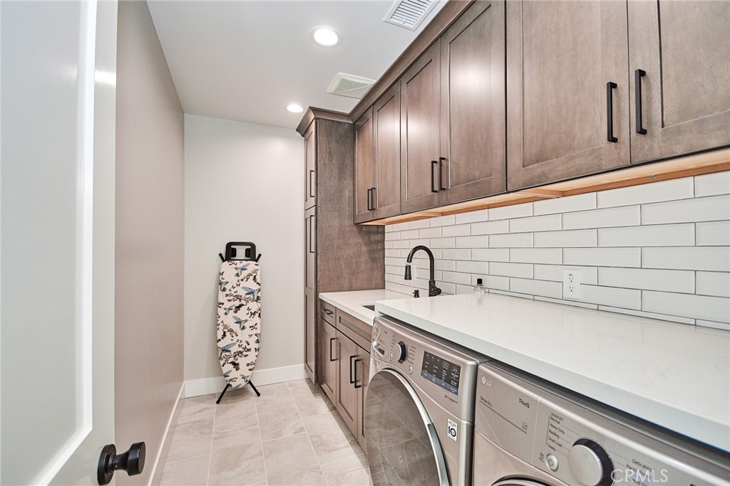 243 Notteargenta Road Pacific Palisades, CA 90272 - Photo 42 of 56