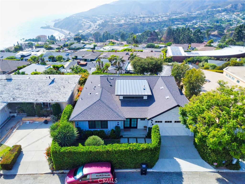 243 Notteargenta Road Pacific Palisades, CA 90272 - Photo 8 of 56 an aerial view of multiple house