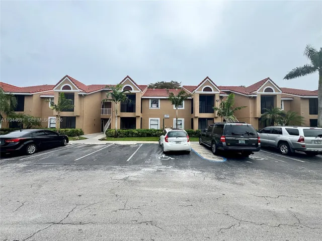 $1,850 | 10441 Southwest 156th Court, Unit 424, Miami, FL 33196