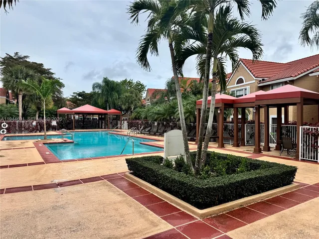 $1,850 | 10441 Southwest 156th Court, Unit 424, Miami, FL 33196