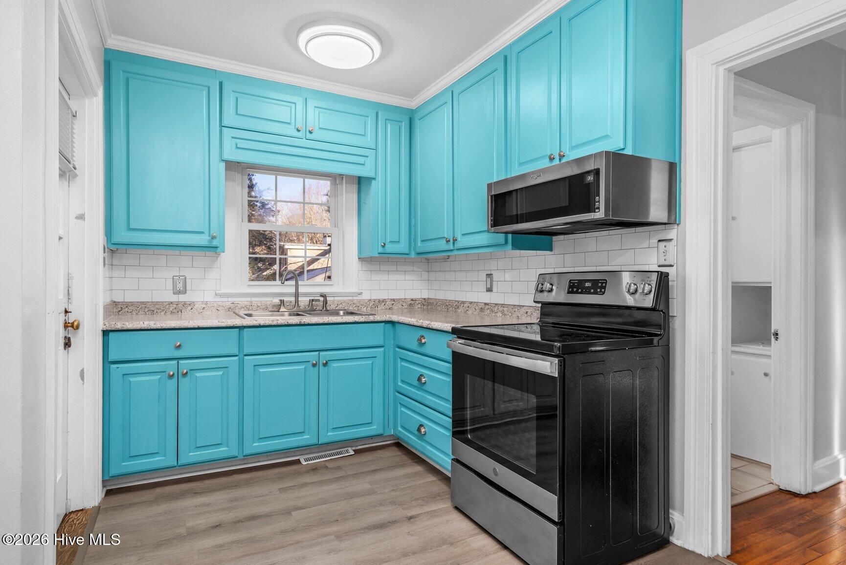 208 Clyde Avenue Northwest Wilson, NC 27893 - Photo 8 of 32 Kitchen