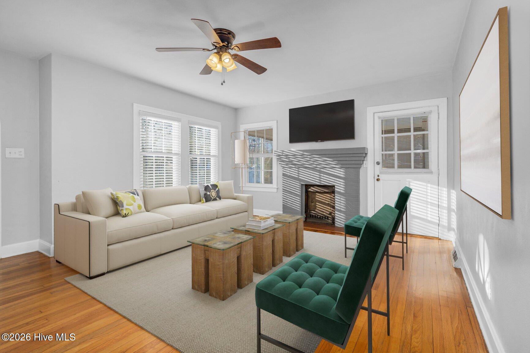 208 Clyde Avenue Northwest Wilson, NC 27893 - Photo 4 of 32 Virtually Staged Living Room