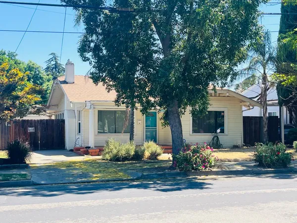 $355,000 | 1222 West Flora Street, Stockton, CA 95203