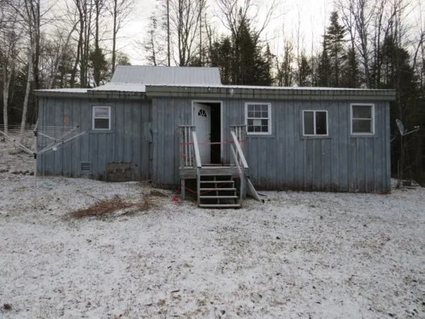 $97,500 | 990 Oregon Road, Concord, VT 05906