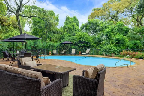 $450,000 | 6599 Bayou Glen Road, Houston, TX 77057