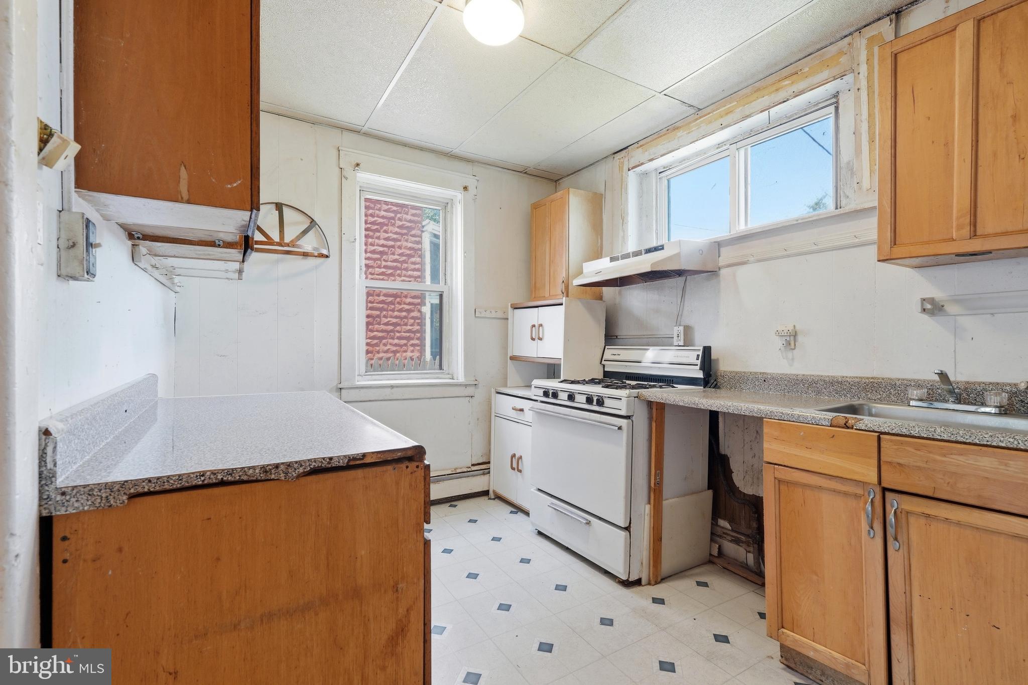 652 Manor Road Beverly, NJ 08010 - Photo 9 of 29