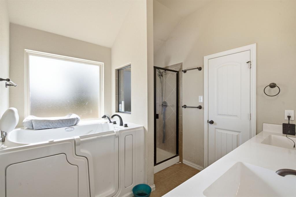 101 Hampton Lane Springtown, TX 76082 - Photo 22 of 23 Gallery Image 22