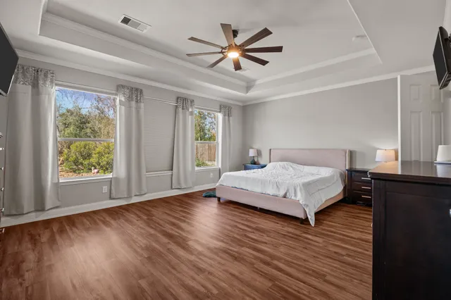 $1,299,000 | 2414 Lakeway Drive, Friendswood, TX 77546