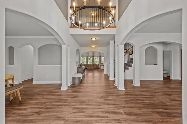 $1,299,000 | 2414 Lakeway Drive, Friendswood, TX 77546