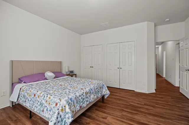 $1,299,000 | 2414 Lakeway Drive, Friendswood, TX 77546