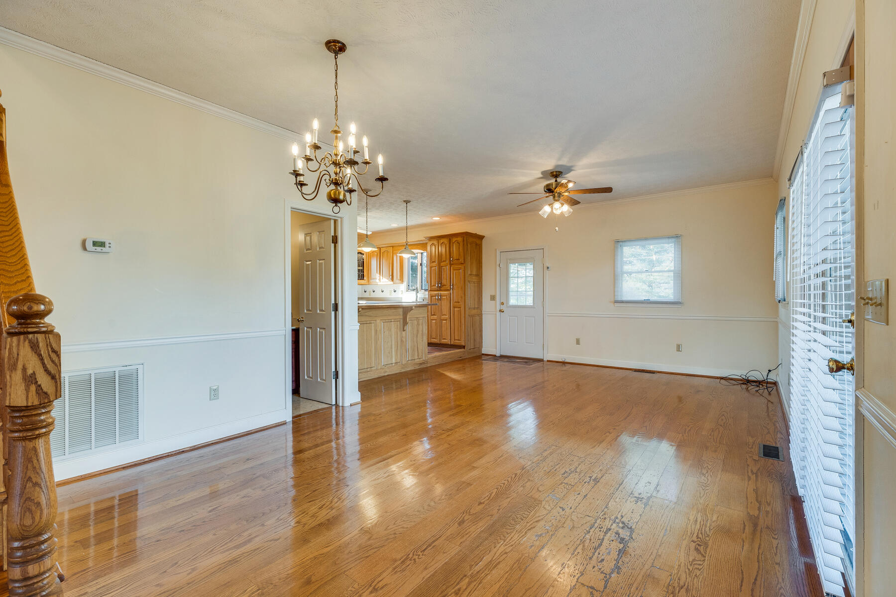 315 Hickman Road Piney Flats, TN 37686 - Photo 15 of 59 015