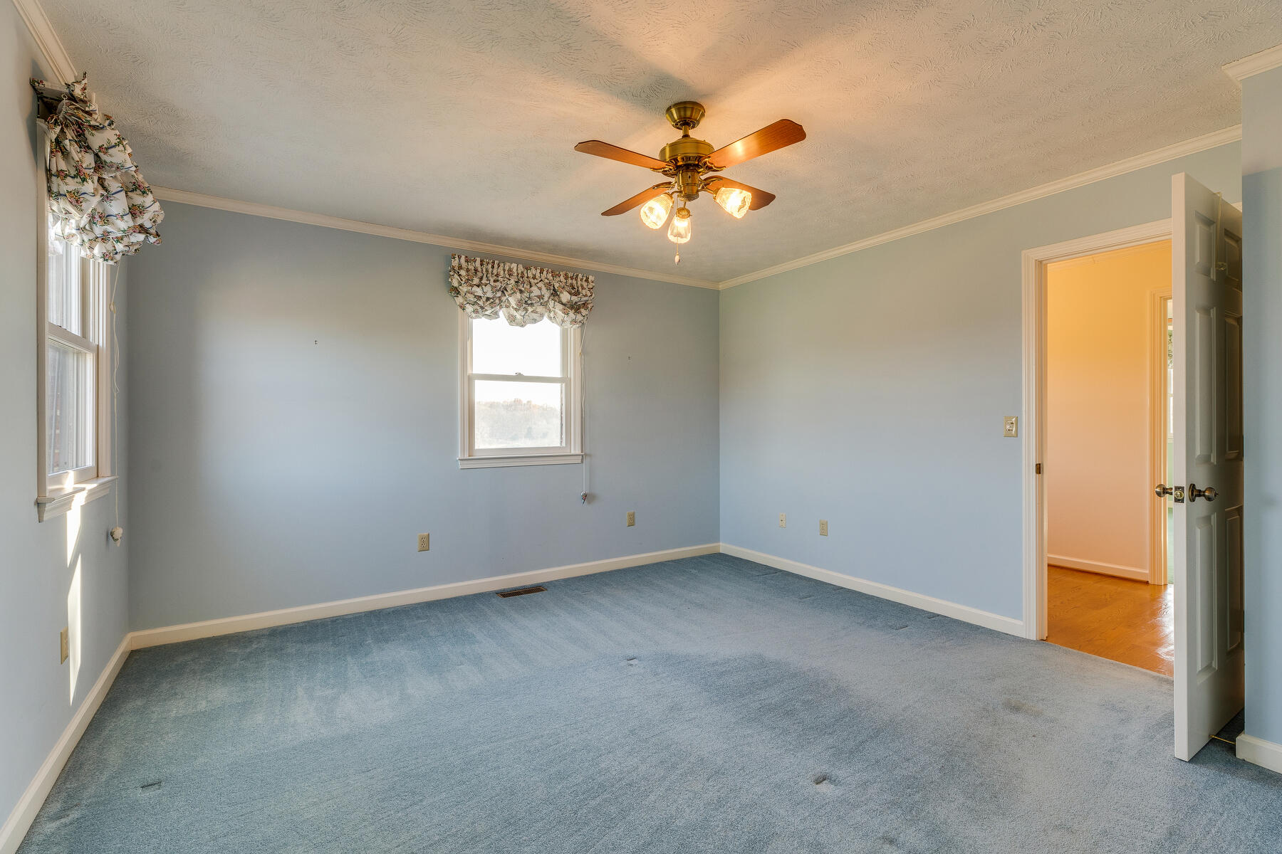 315 Hickman Road Piney Flats, TN 37686 - Photo 34 of 59 034