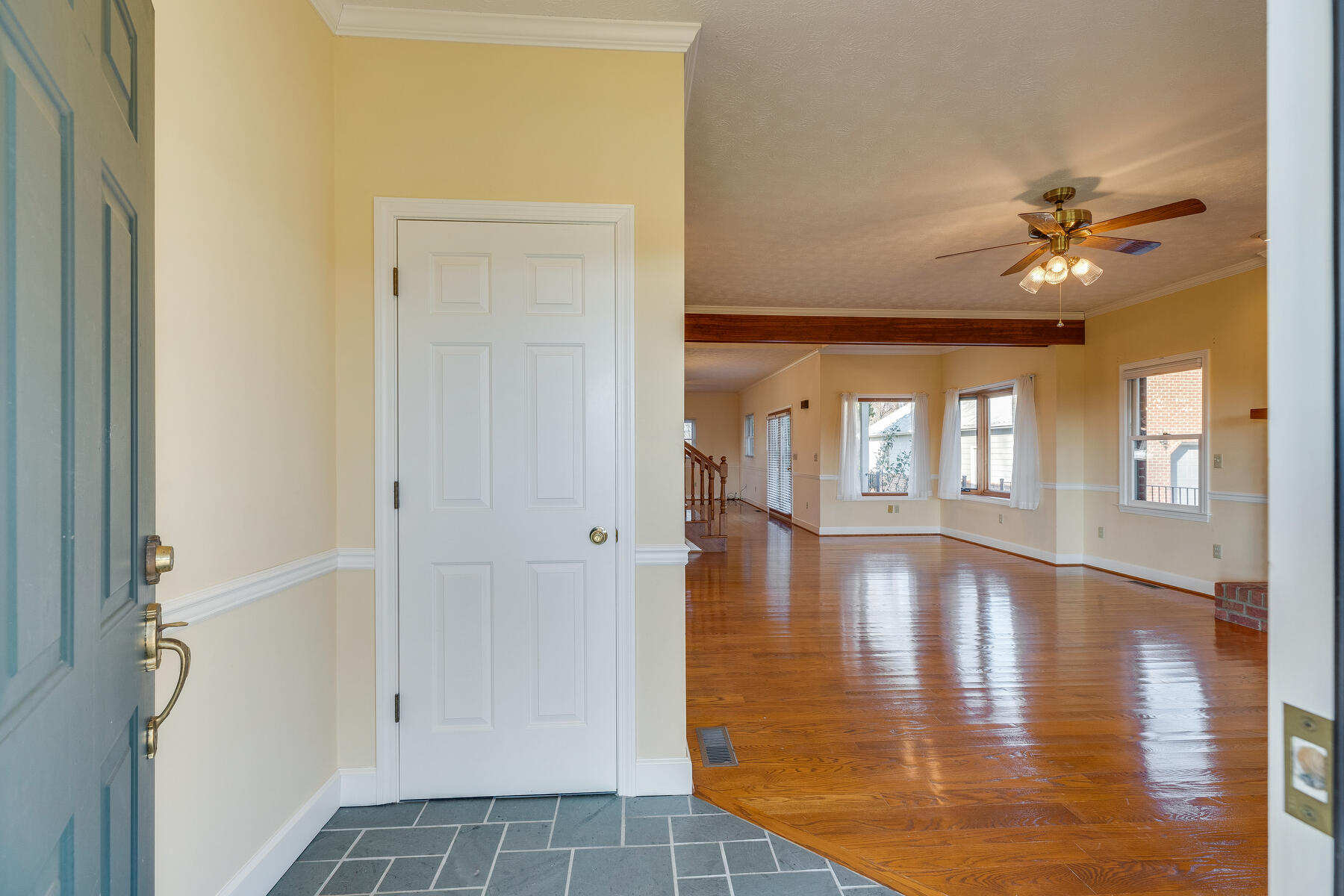 315 Hickman Road Piney Flats, TN 37686 - Photo 8 of 59 008