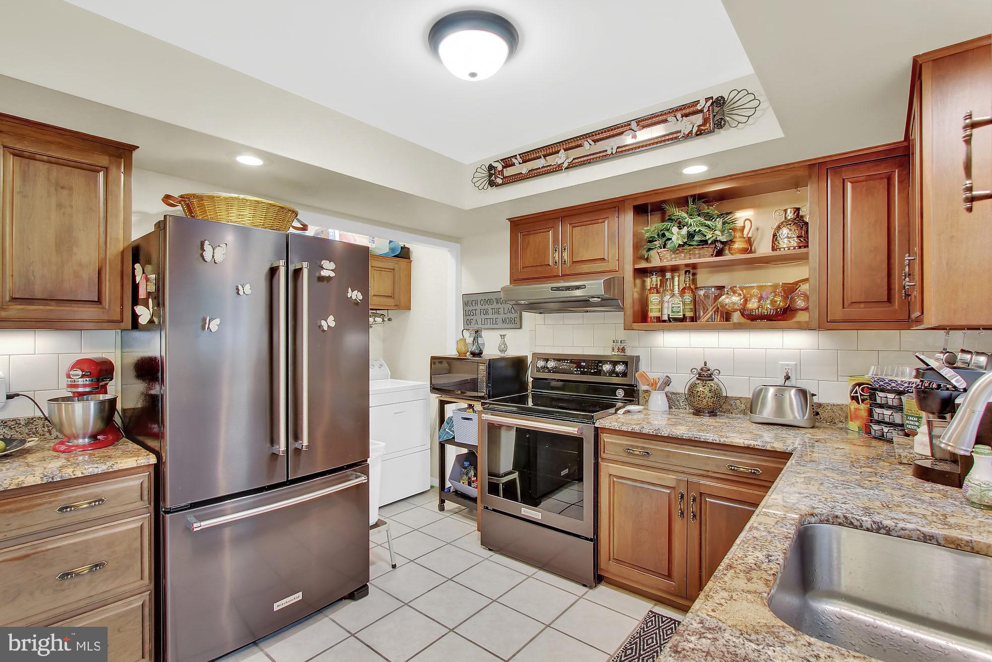 2920 Round Hill Road York, PA 17402 - Photo 11 of 27 Gallery Image 11