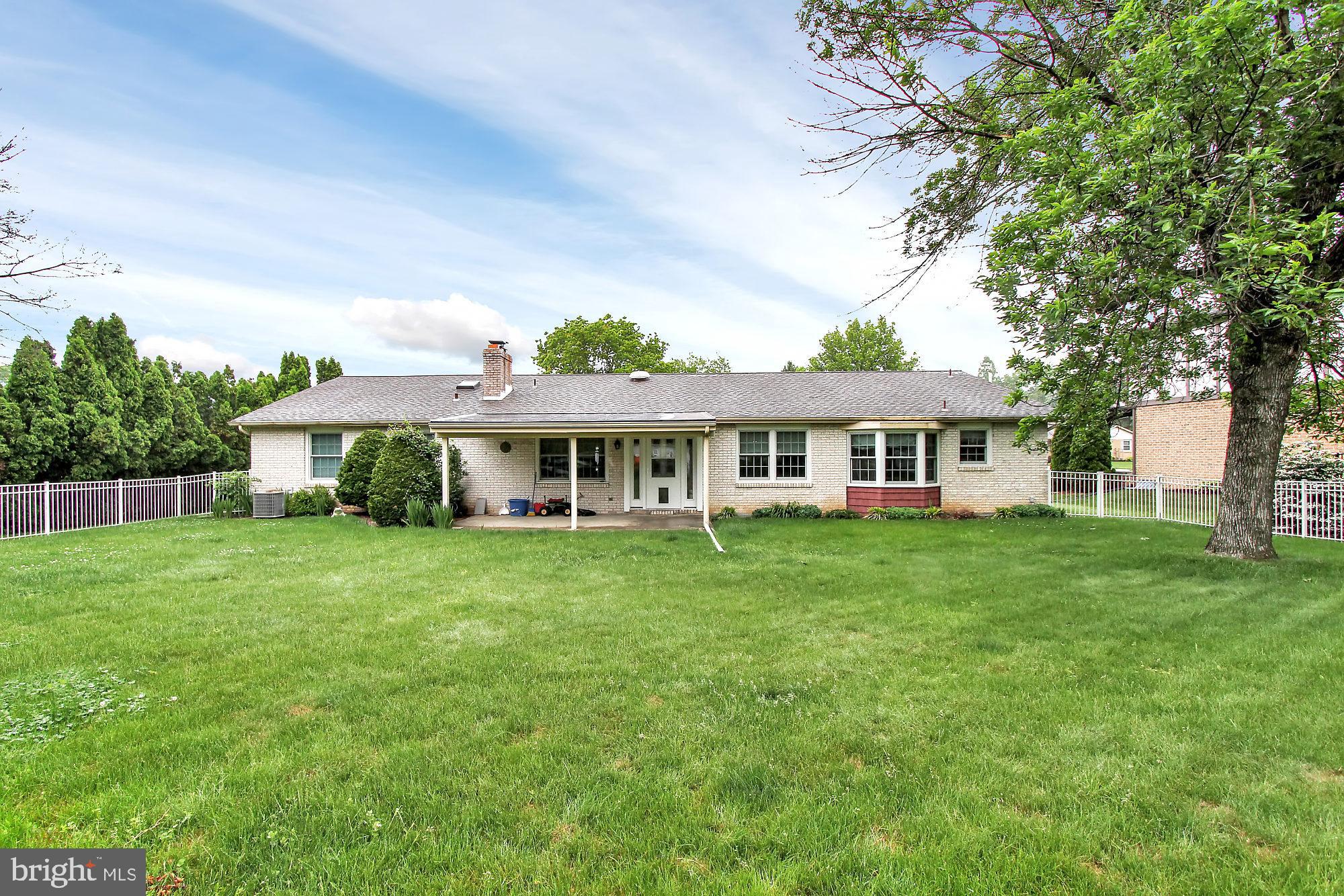 2920 Round Hill Road York, PA 17402 - Photo 26 of 27 Gallery Image 26