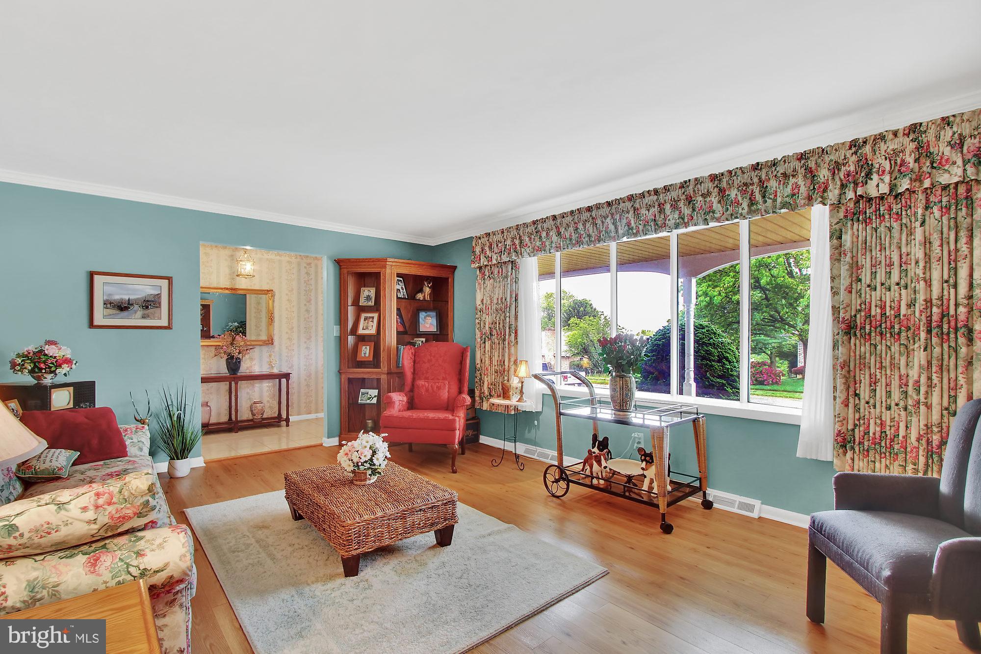2920 Round Hill Road York, PA 17402 - Photo 5 of 27 Gallery Image 5