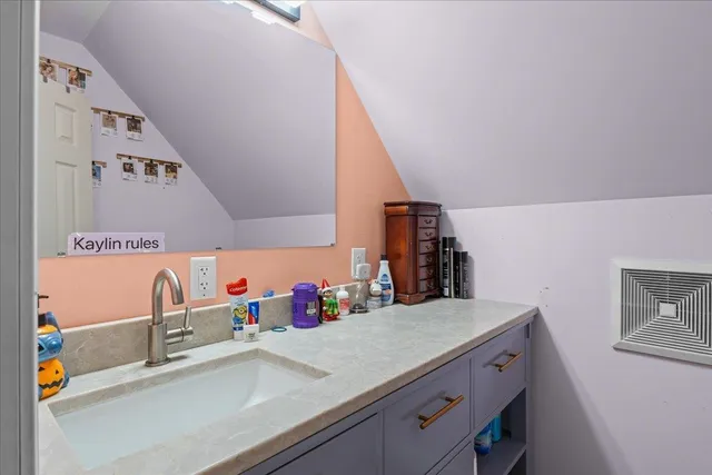 $825,000 | 7 Evergreen Drive, Essex, VT 05452