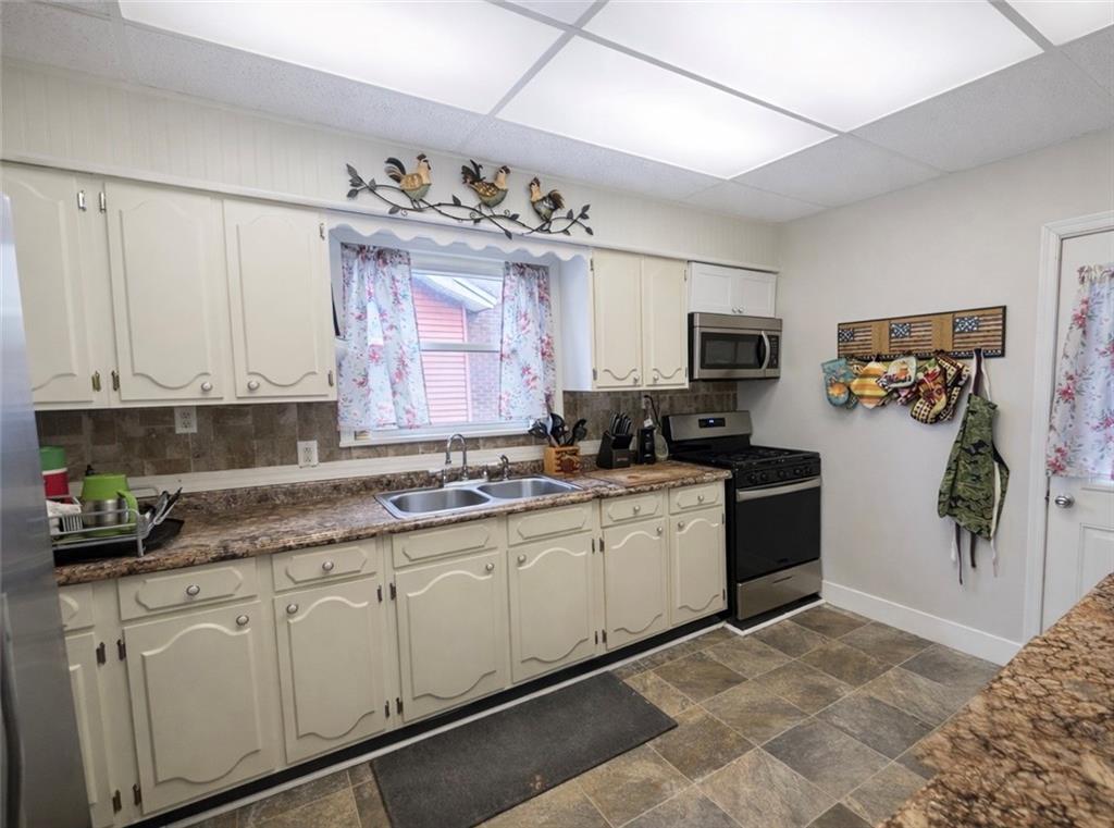 524 Roup Street Tarentum, PA 15084 - Photo 6 of 20 Gallery Image 6