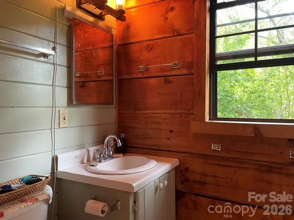 $164,900 | 36 Luther Franklin Lane, Newland, NC 28657
