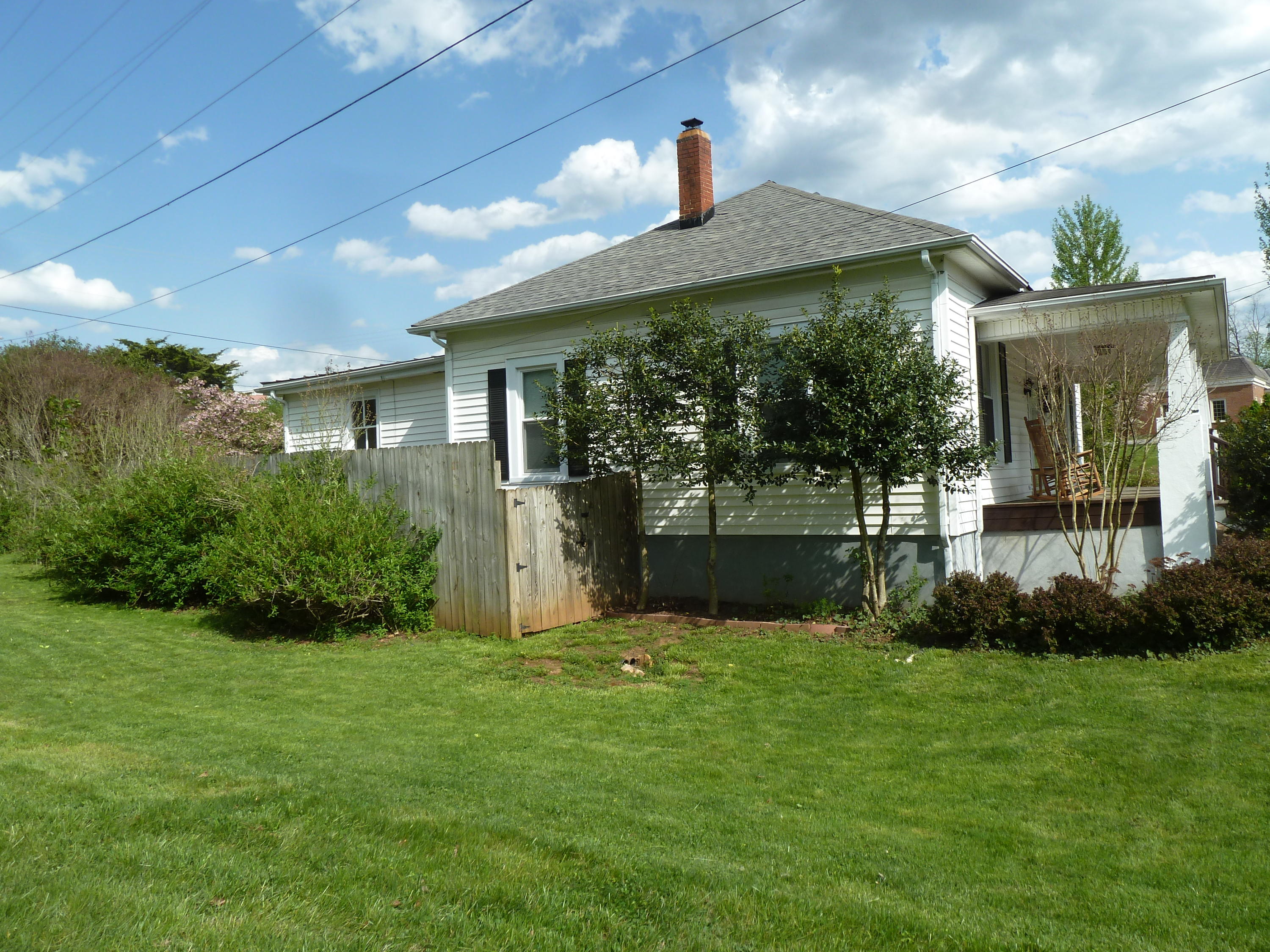 10 Spring Street Rocky Mount, VA 24151 - Photo 5 of 36 a front view of a house with garden