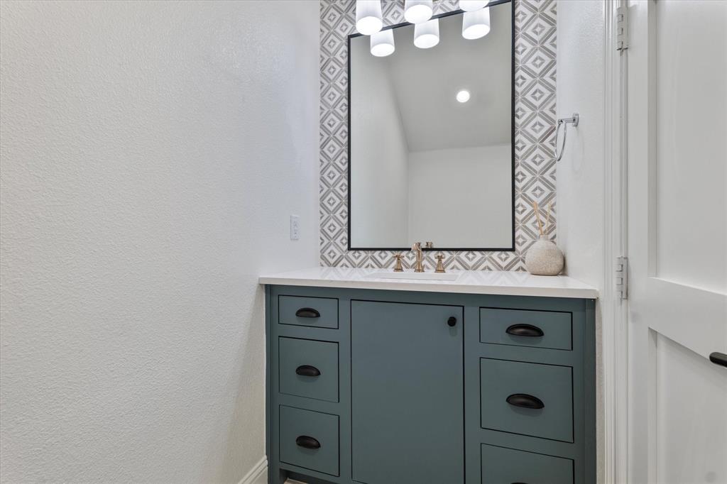 2108 Psalm Circle Heath, TX 75126 - Photo 26 of 39 Downstairs guest. half bath .