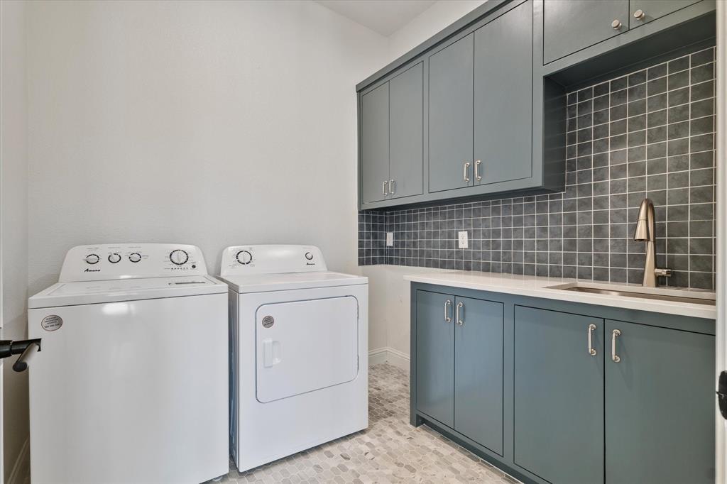 2108 Psalm Circle Heath, TX 75126 - Photo 27 of 39 Upstairs laundry room.