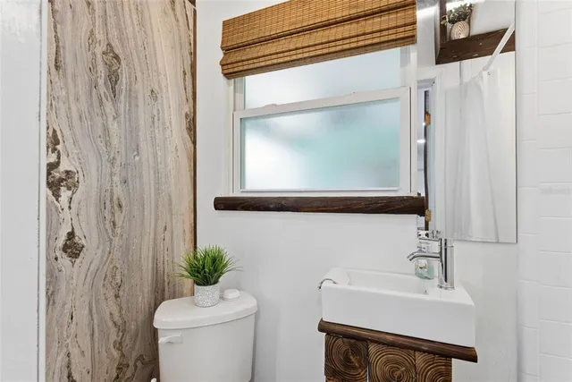 $390,000 | 26310 Fishermans Road, Paisley, FL 32767