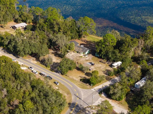 $390,000 | 26310 Fishermans Road, Paisley, FL 32767