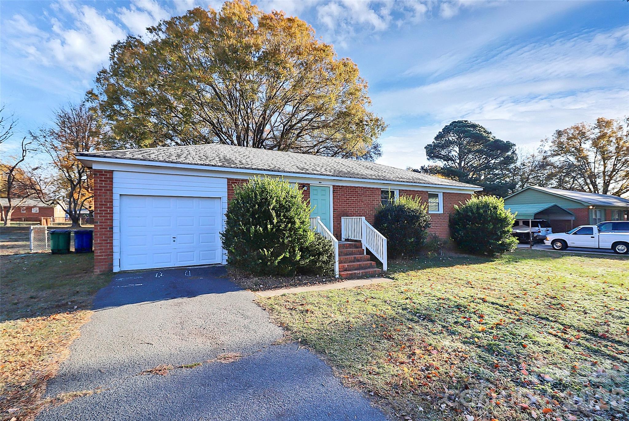 3201 Smith Farm Road Matthews, NC 28104 - Photo 4 of 30